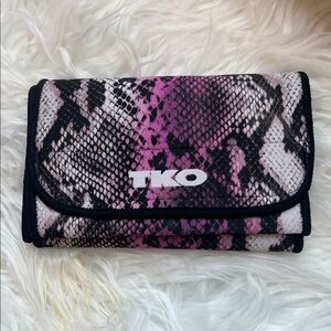 5/$35 NWT TKO Vibrant Pink and Black Snake Pattern adjustable sweat belt